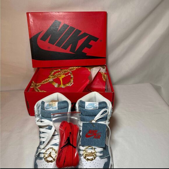 Size 7 Wmns Air Jordan 1 Retro High OG Denim Women's Shoes Ships Now - Picture 10 of 10